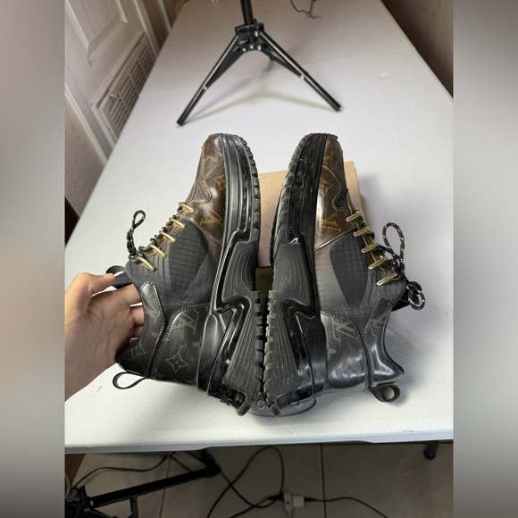 Used Men UK 7 / US 8 Louis Vuitton
Run away low trainers - Picture 13 of 15